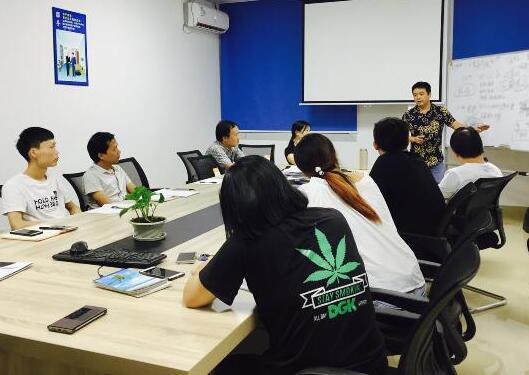 業務在學習午夜久久福利小视频缸午夜成人APP网站